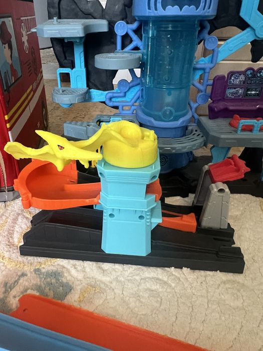 Продам игрушки для мальчика