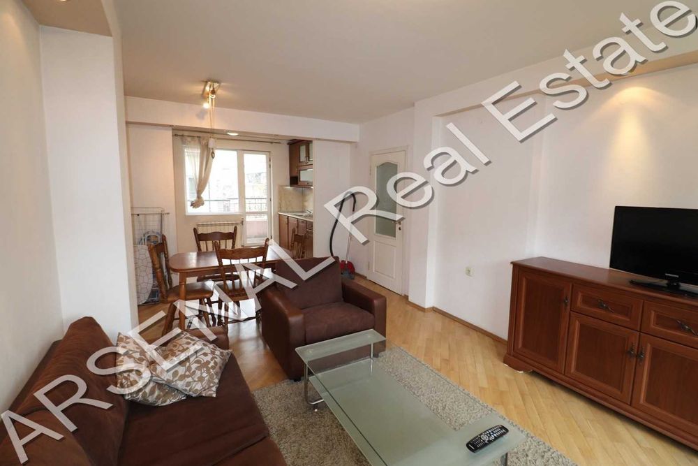 Дава се под наем Тристаен апартамент в София, Център - 105 кв.м за 750 € - Снимка #9