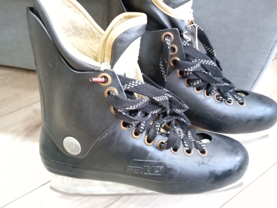 Продам коньки Salvo