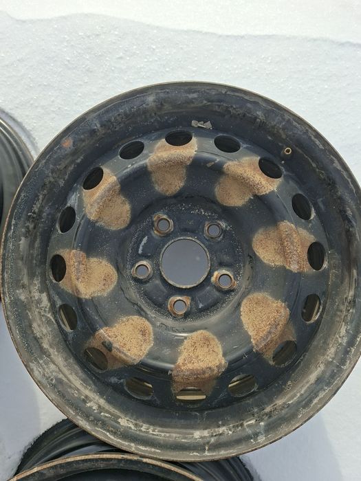 Продам диски р16 оригенал.