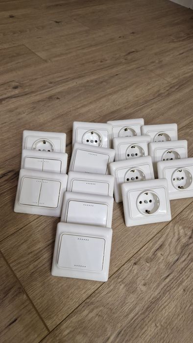 Ел. Ключ и контакт на Legrand