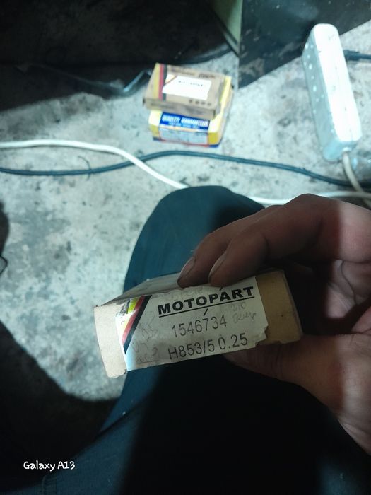 Продам кольца на машину форд а также вкладыши