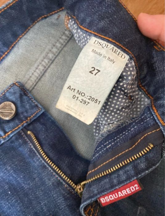 Blugii dsquared2  ,costa 1250€ eu îi vand cu 150 lei