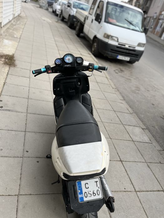 Malaguti F12 с прехвърляне 70cc с много тунинг