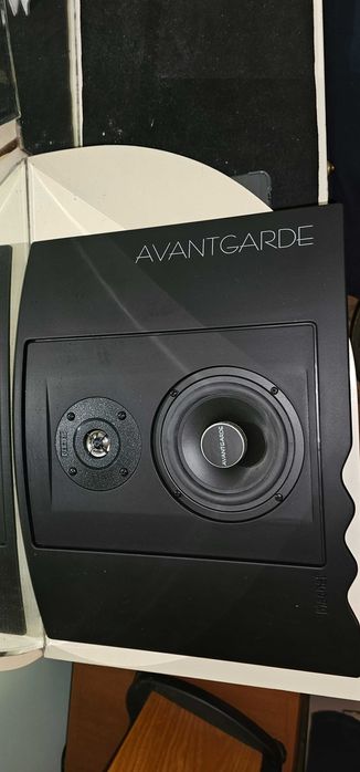 Magnat Avantgarde S 10 колони за стена или таван