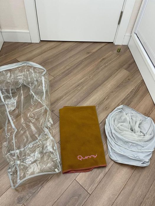 Коляска quinny
