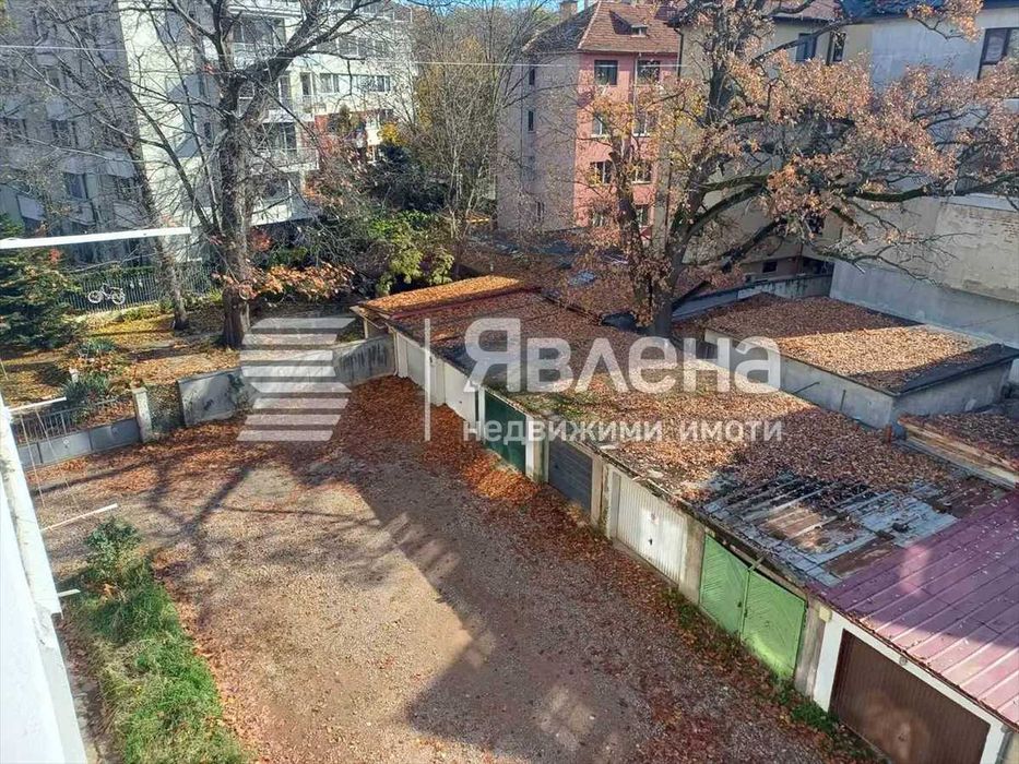 Дава се под наем Тристаен апартамент в София, Център - 95 кв.м за 443.7 € - Снимка #13