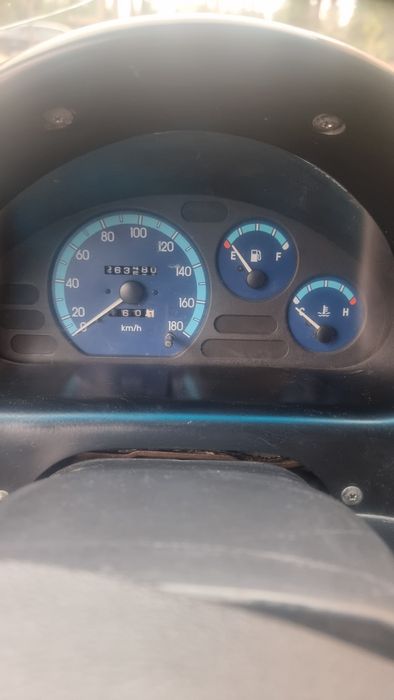 Matiz sotiladi moshina zo‘r yurib turibdi vikup ham bo'ladi 15ml oldin