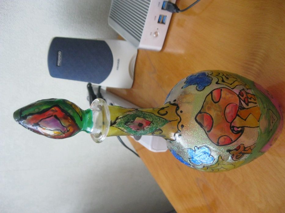 Продам тарелки IKEA ,вазы, графин, стаканы