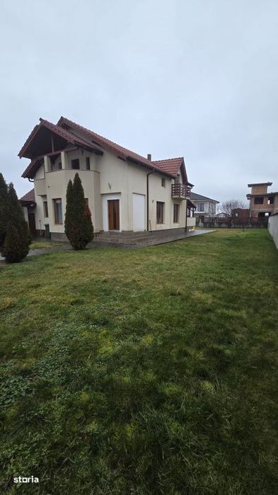 Casa P+M la intrare in Martinesti