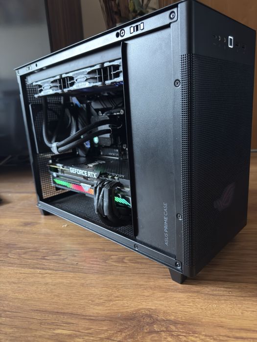 Мощен компютър/ I9 13900K/Водно/64GB/RTX 3090 24GB/2TB SSD