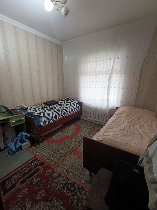 Продаю 5-и комнатную квартиру в центре района Сергели 5