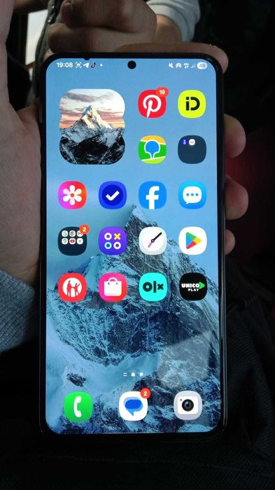 Продам Samsung s22+ на 256/8гб