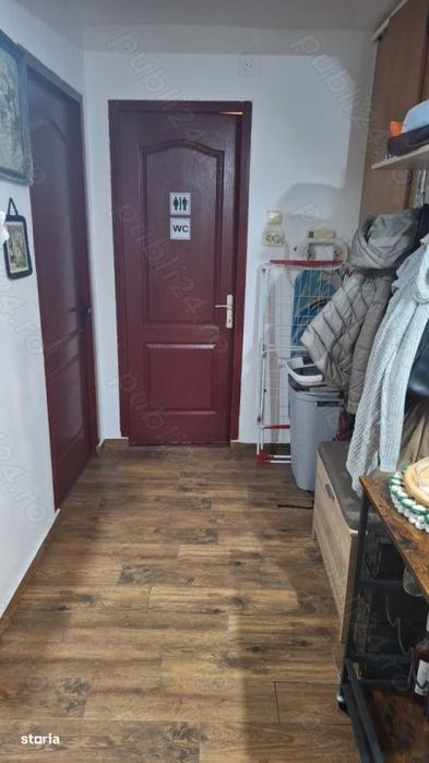 Apartament 3 camere, 50 mp, semidecomandat – Drumul Botizului, etaj