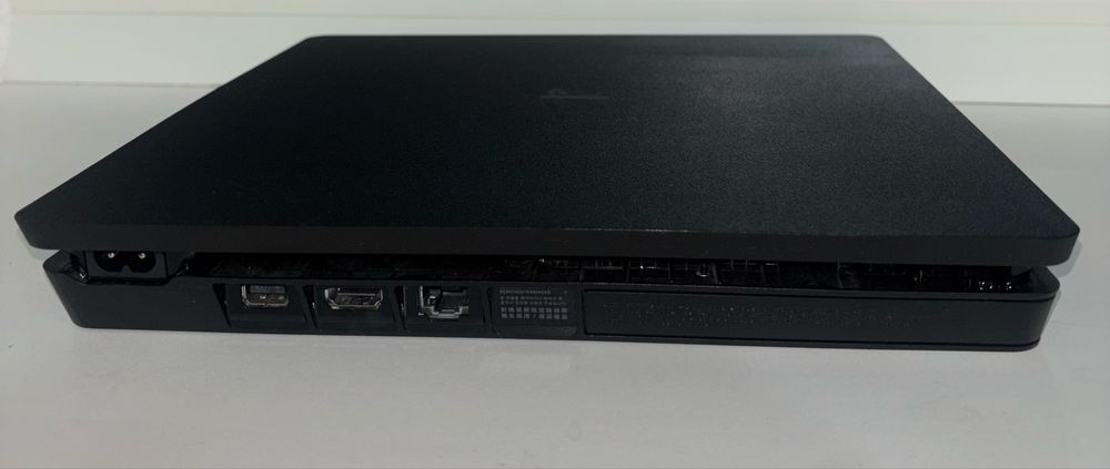 Ps 4 1TB с 6 играми