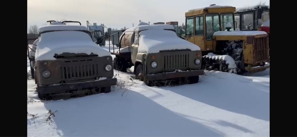 Продам два а/м Газ.