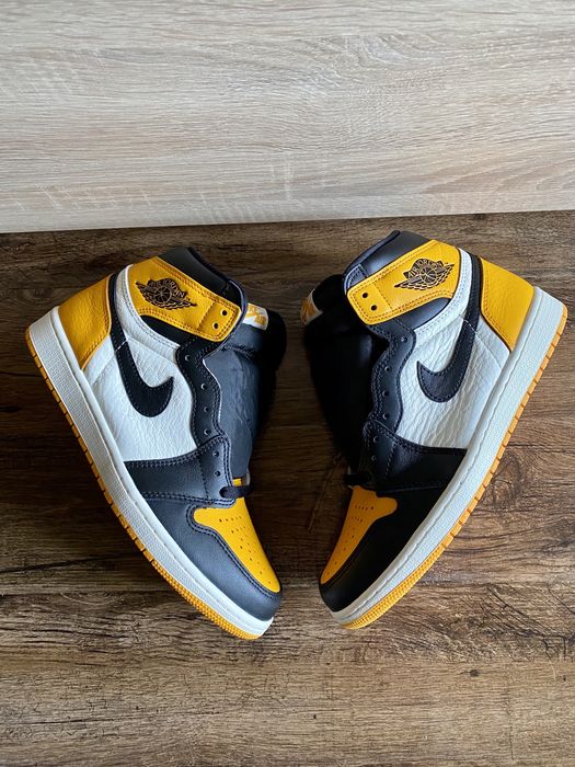 Nike Jordan 1 Taxi Yellow Toe