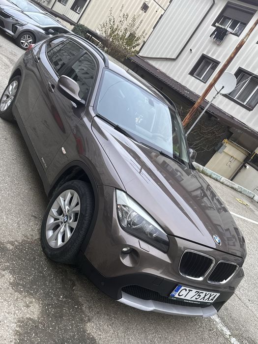 Bmw x1 se prezinta si merge impecabil!