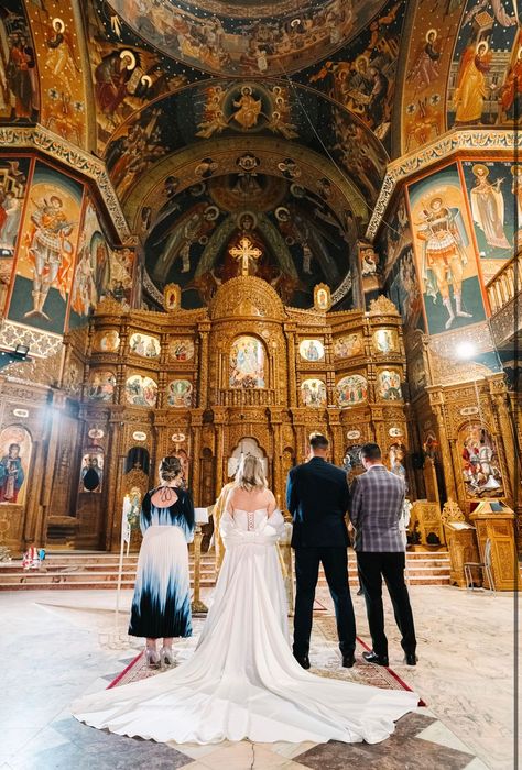 Rochie de mireasă cu trenă