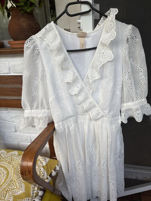 Бяла дантелена рокля H & М