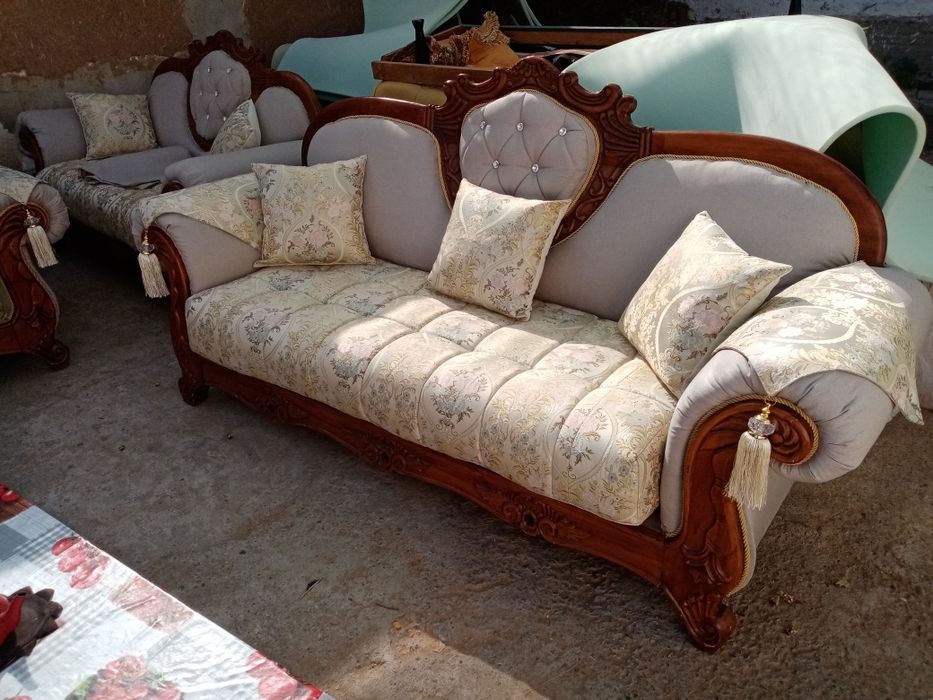 Качественный ремонт элитных мягкий мебели.