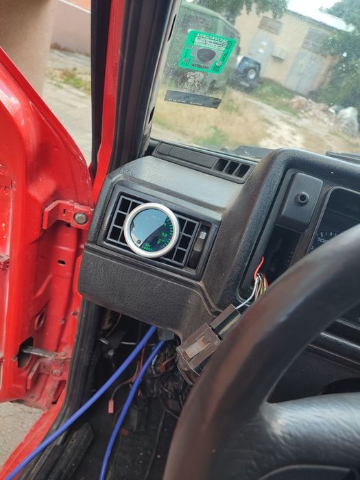 BMW E46 E39 E60 E61 E90 E91 E92 стойка буустметър духалка парно решетк