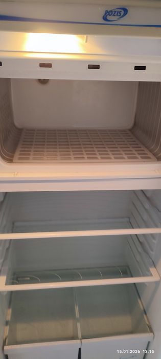 Холодильник Позис.