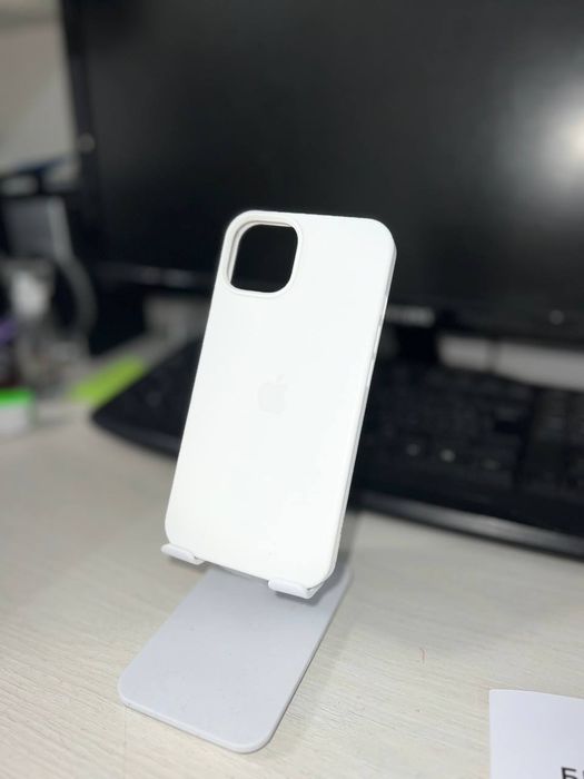 Продам чехлы на 13-14 айфон