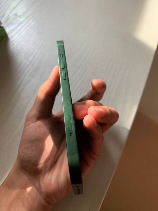 Срочно продаю iPhone 13/128gb