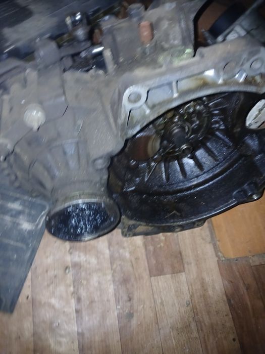 Продам акл матор на шкода октавия