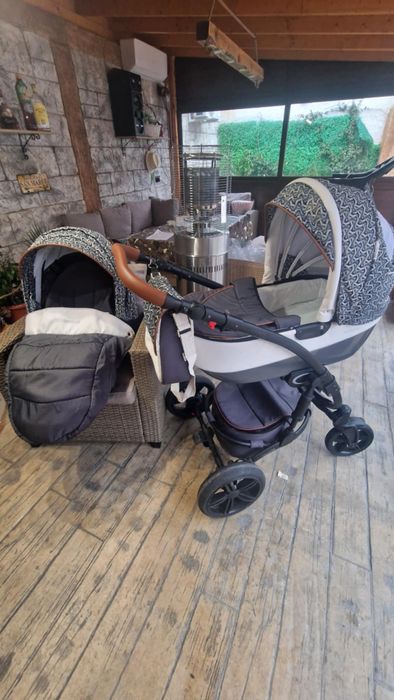 Бебешка количка в отлично състояние