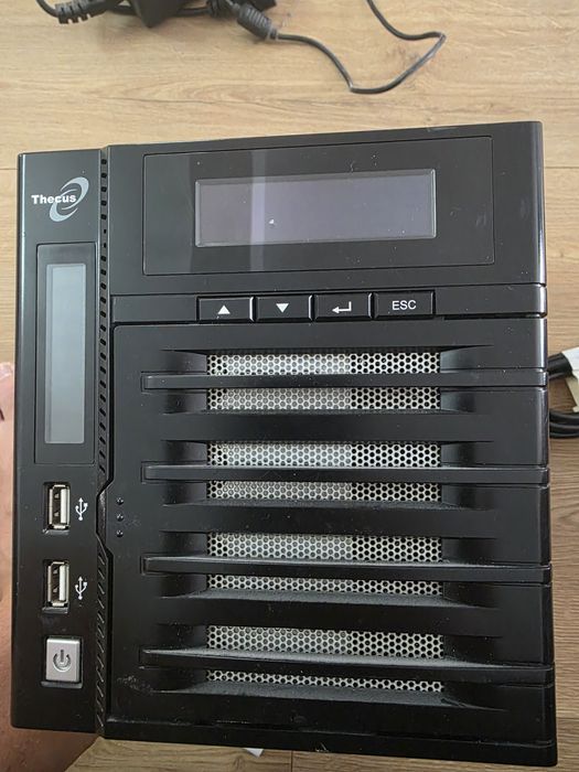 NAS Thecus N4200
