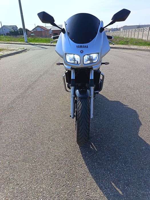 Vând Yamaha Fazer