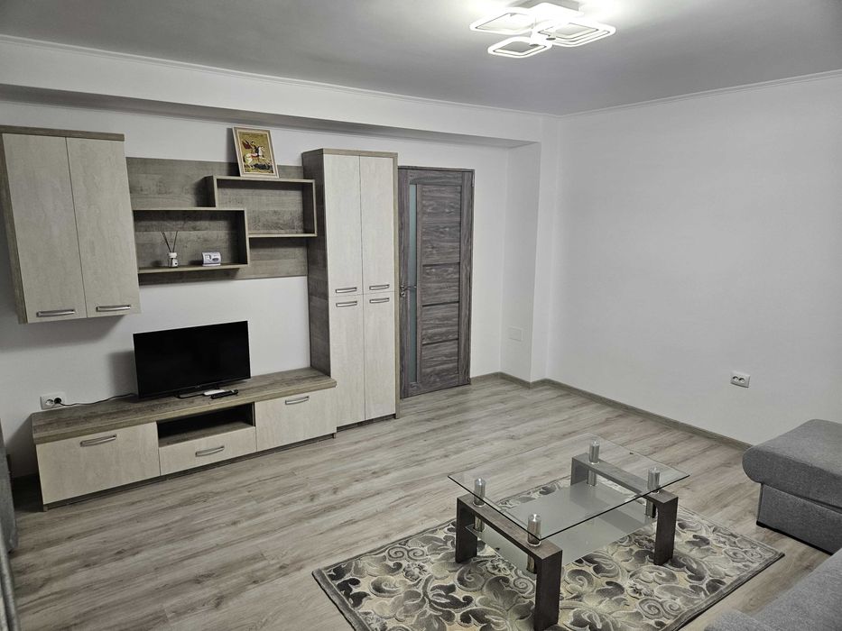 Apartament doua camere gavana 3 ( JAM ) renovat / totul absulut nou