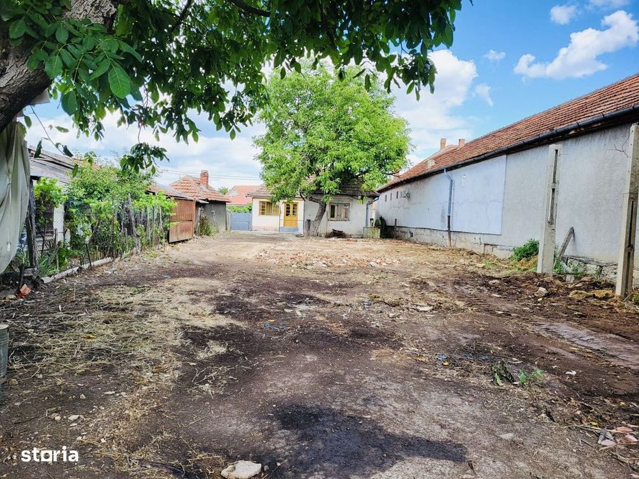 Casǎ renovabilă pe teren de 700 mp – Rontău