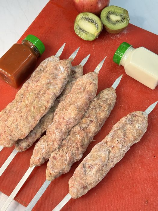 Шашлыки в сыром и жаренном в виде