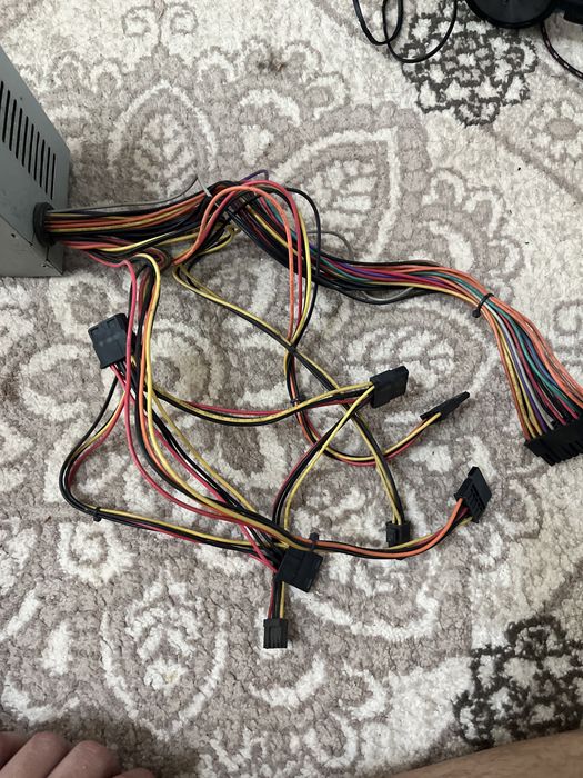 Продам блок питания на 400w