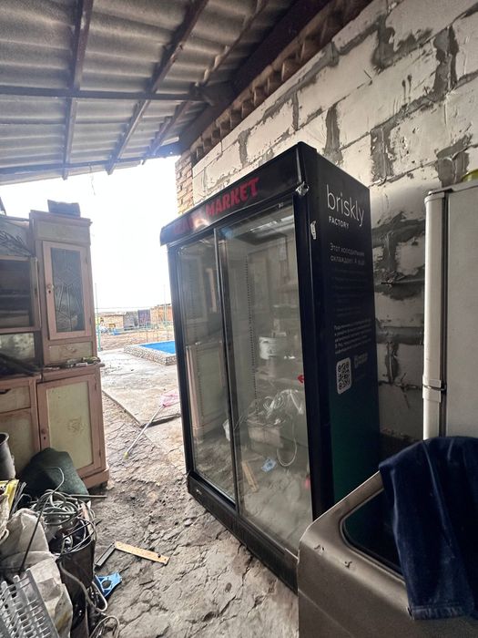 Срочно продам холодильник briskly