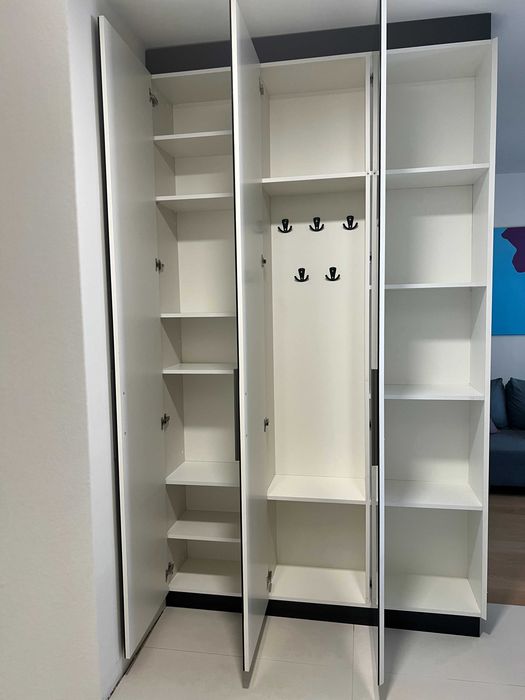 Dulap hol pe comandă, oglindă fumurie, spate PAL – 150 cm