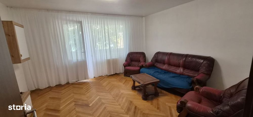 Apartament 3 Camere Etaj 1 Complex Studentesc 450 euro