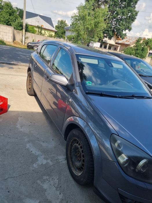 De vanzare Astra H