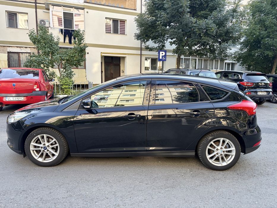FORD Focus 2015 — imagine 5