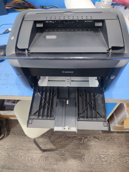 Продам принтер Canon LBP6030B