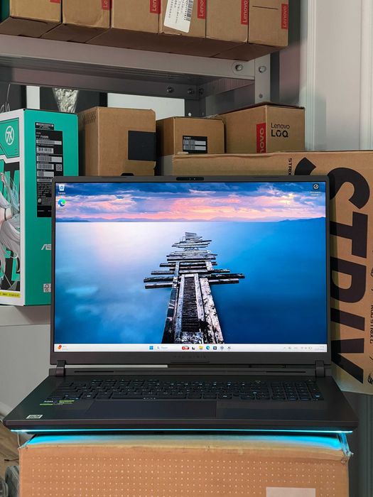 Asus Rog Strix G18 | RTX 5070Ti 12GB | Intel U9 275HX | 32GB DDR5