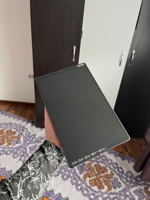 Tableta lenovo M10 FHD plus