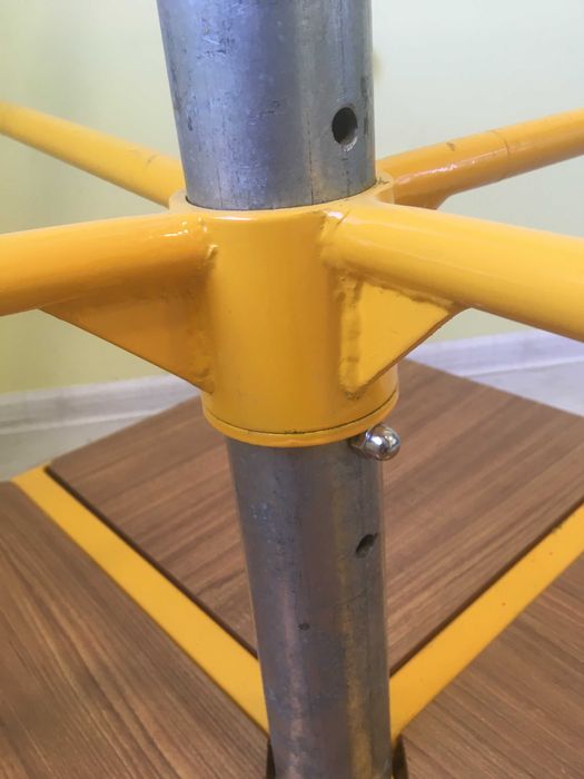 стойка (стелаж) - многофункционална, въртяща се, 4 нива, 4 посоки