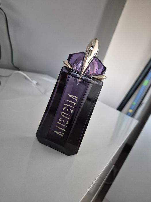Парфюм Mugler Alien