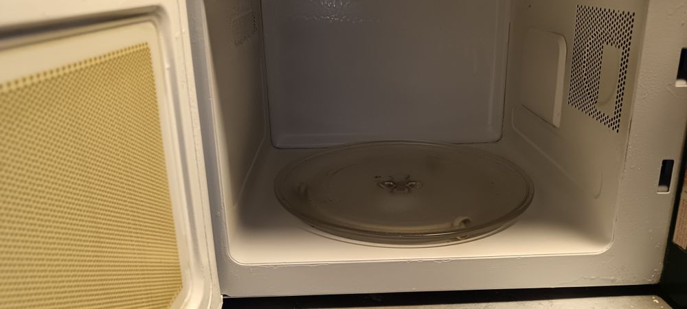 Cuptor cu microunde Digital Franța