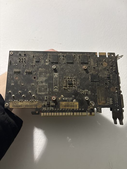 Видео карта Nvidia GTS 450 на 2 гб