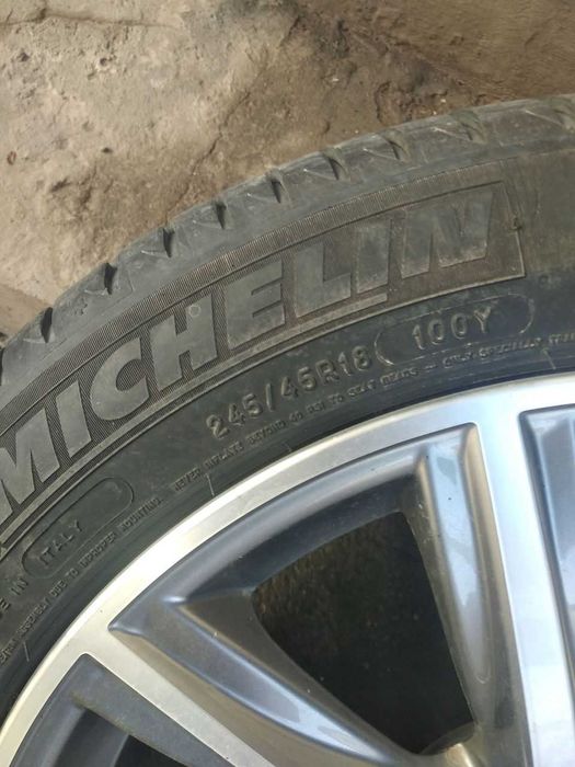 245/45/18 Продам диск балон Мишлен продам не дорога Бмв Г30,7 серии Г1